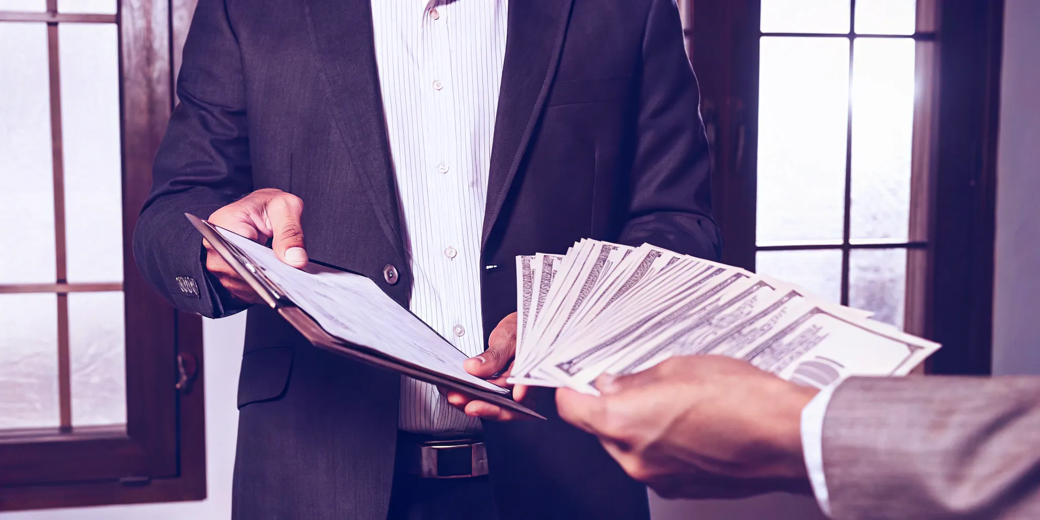 A homeowner gets a cash offer for their house without a realtor.