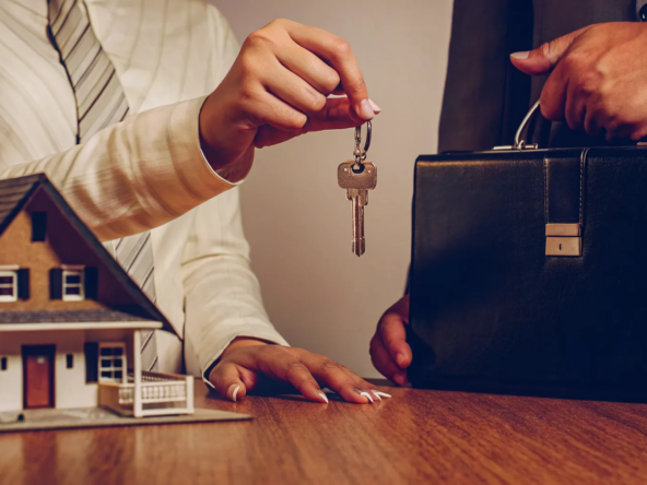 Closing a quick home sale in Cook County with an exchange of keys for cash.